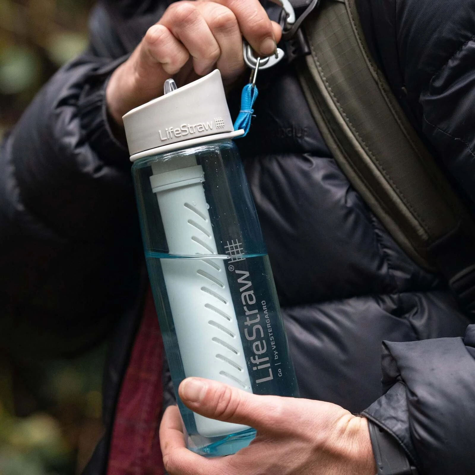 LifeStraw Go Tritan Water Bottle With Filter 650ml Light Blue 4 LifeStraw Go Tritan Water Bottle With Filter 650ml Light Blue - Image 2