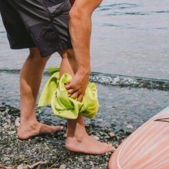 Gear Aid Quick Dry Microfiber Towel Medium (Coyote) -GEAR AID Shop 44030 3