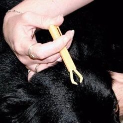 Coghlans Tick Remover 7 Coghlans Tick Remover -GEAR AID Shop COG0015 2