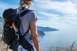 Stealth Black Heroclip 3-in-1 Clip, Swivel, Hook Carabiner (Medium) 13 Stealth Black Heroclip 3-in-1 Clip, Swivel, Hook Carabiner (Medium) -GEAR AID Shop P HC 4