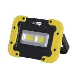 700 Lumens Portable LED COB Work Light 4xAA -GEAR AID Shop SL2793 2