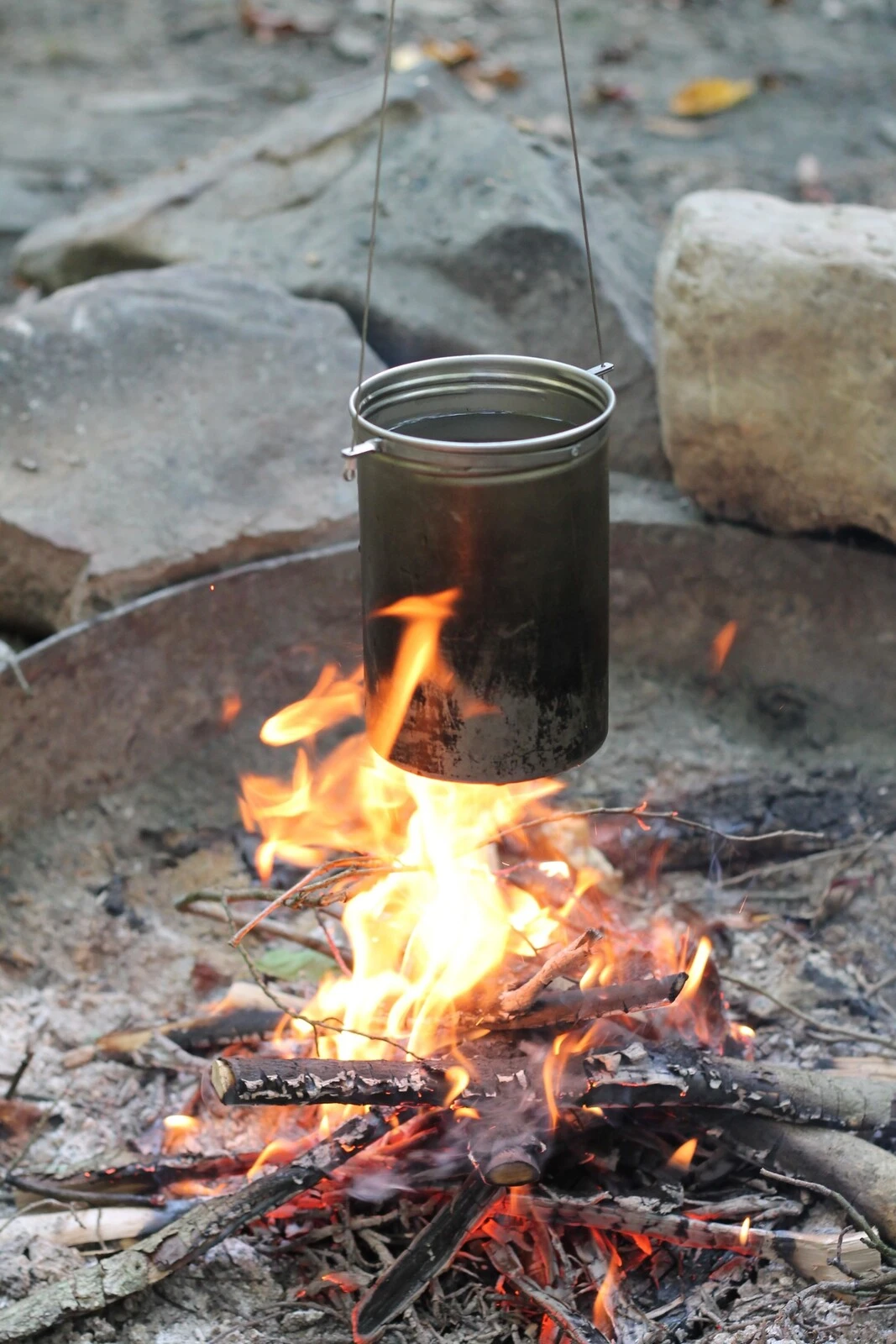 Vargo Titanium Bot Hanger 5 Vargo Titanium Bot Hanger - Image 3