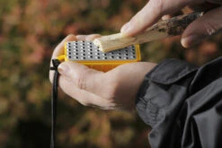 Smith's Tinder Maker With Fire Starter -GEAR AID Shop YH50562 1